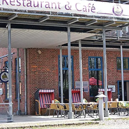 Lindenberg R Ferienhaus Klein Nemerow